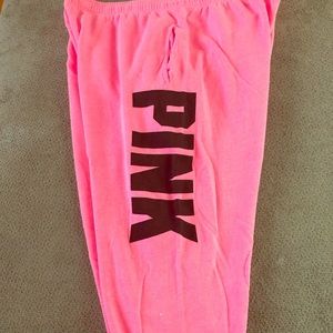 VS pink sweat capris